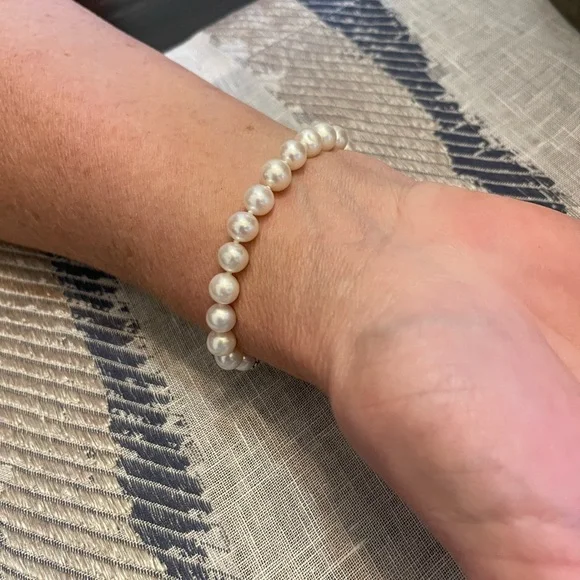 Lagos Luna Pearl Bracelet - Picture 2 of 3